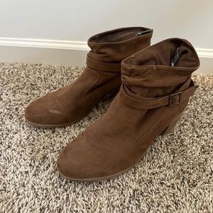 American Eagle AE Booties Brown Suede Ankle Boots | Size 9.5